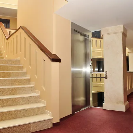 Hotel Golden Hoffer